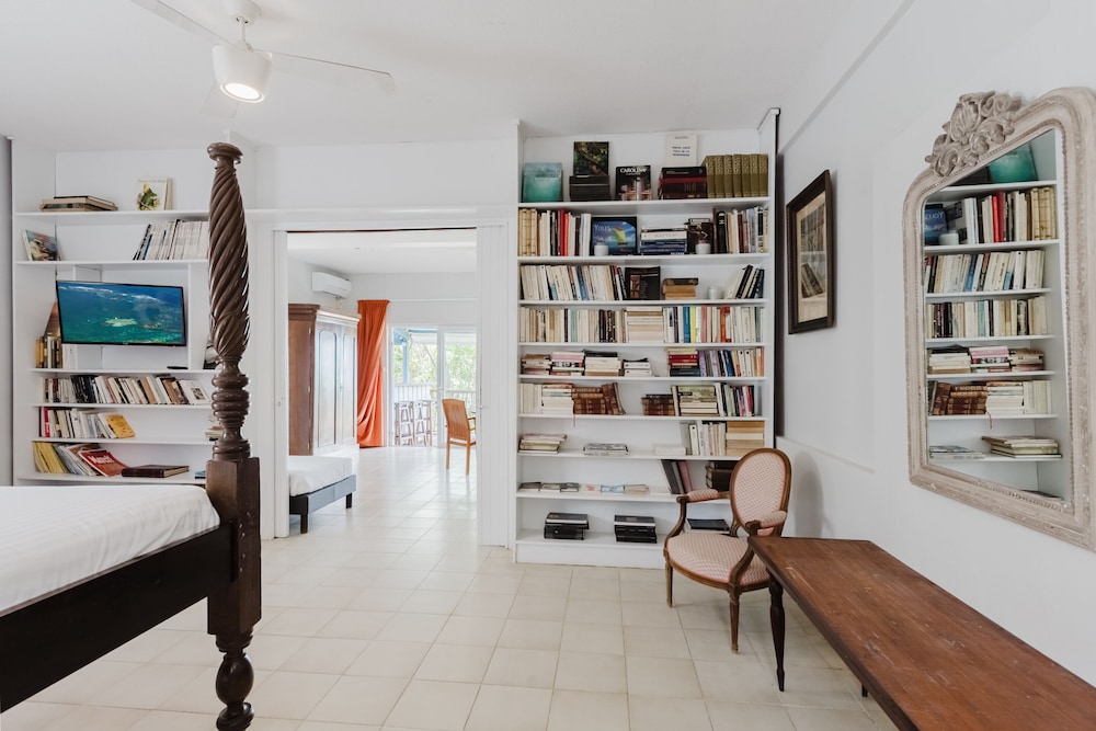 Hotel Fregate Bleue 53/72