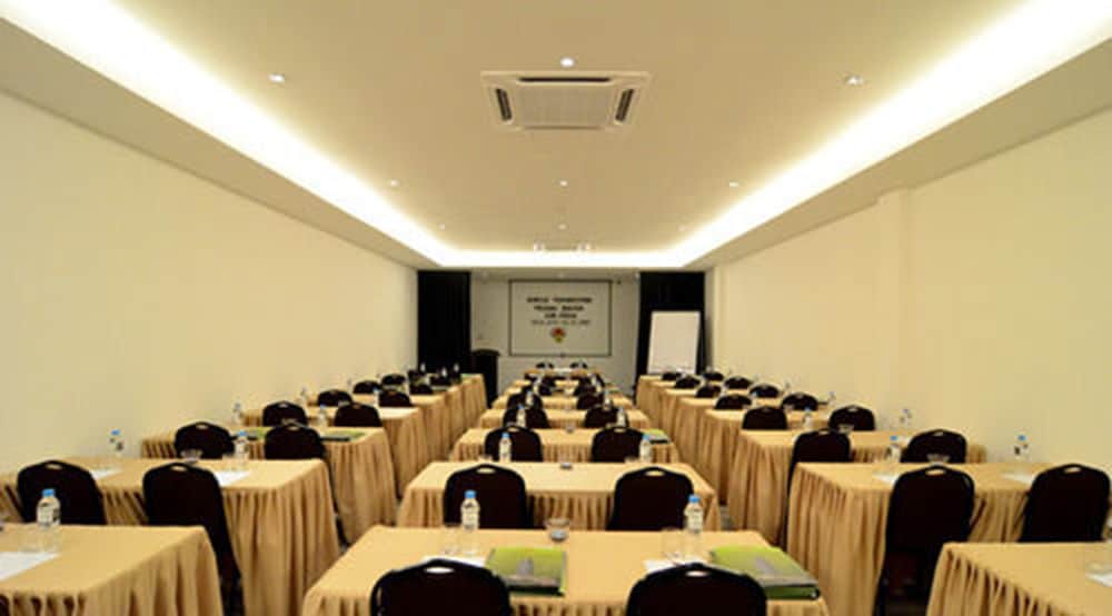 The Leverage Business Hotel Mergong 44/51