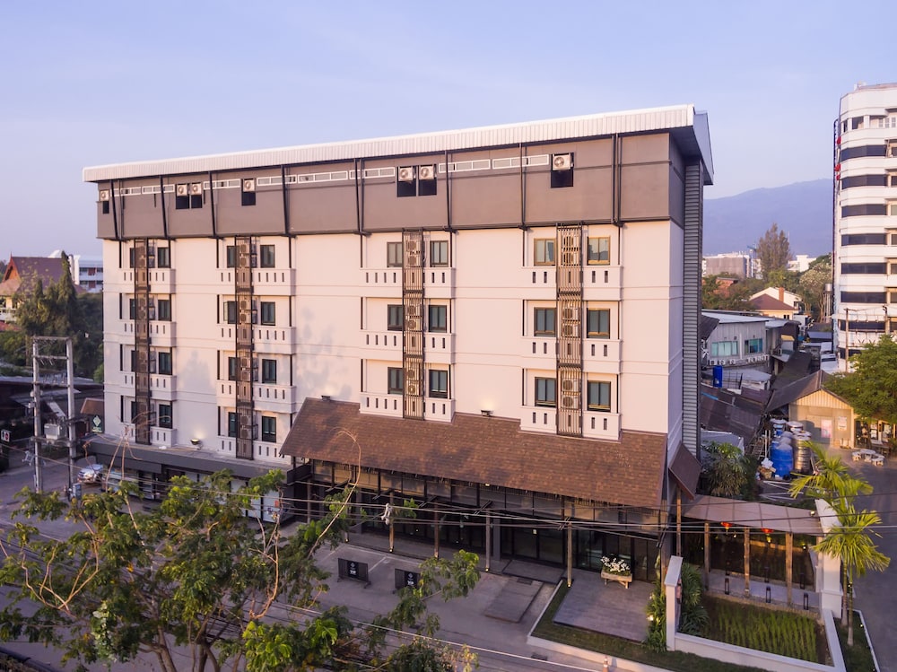 Lnimman Chiangmai Boutique Hotel 2/50