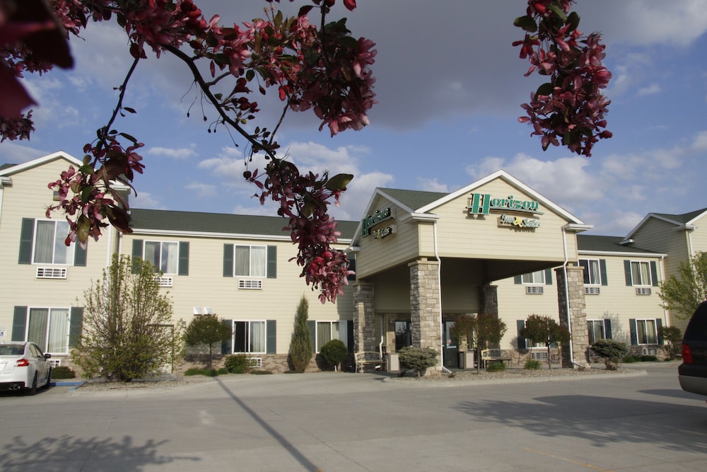 Horizon Inn and Suites 61/62
