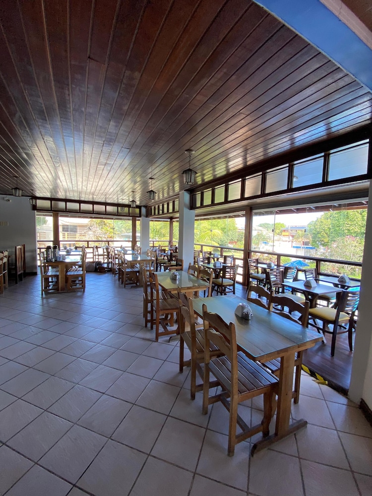 Hotel Porto Das Ancoras 34/50