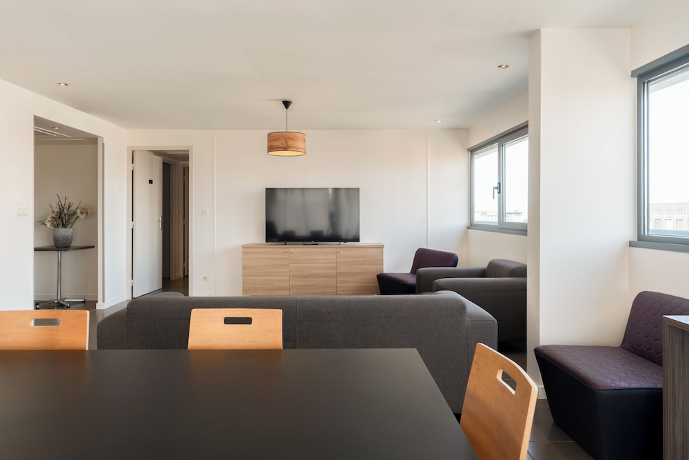 HEVEA APPART HOTEL 41/50