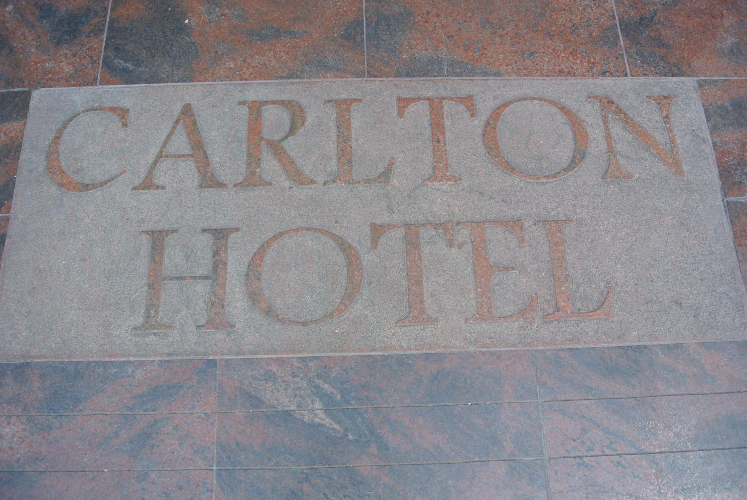 Carlton Hotel 10/53