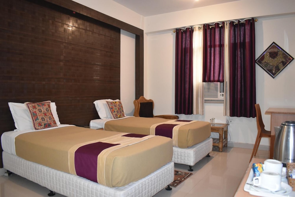 Hotel Bodh Vilas 15/37