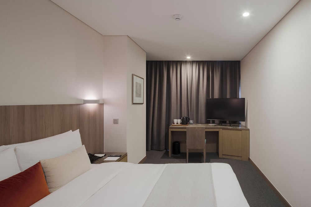 STANDARD, DOUBLE BED