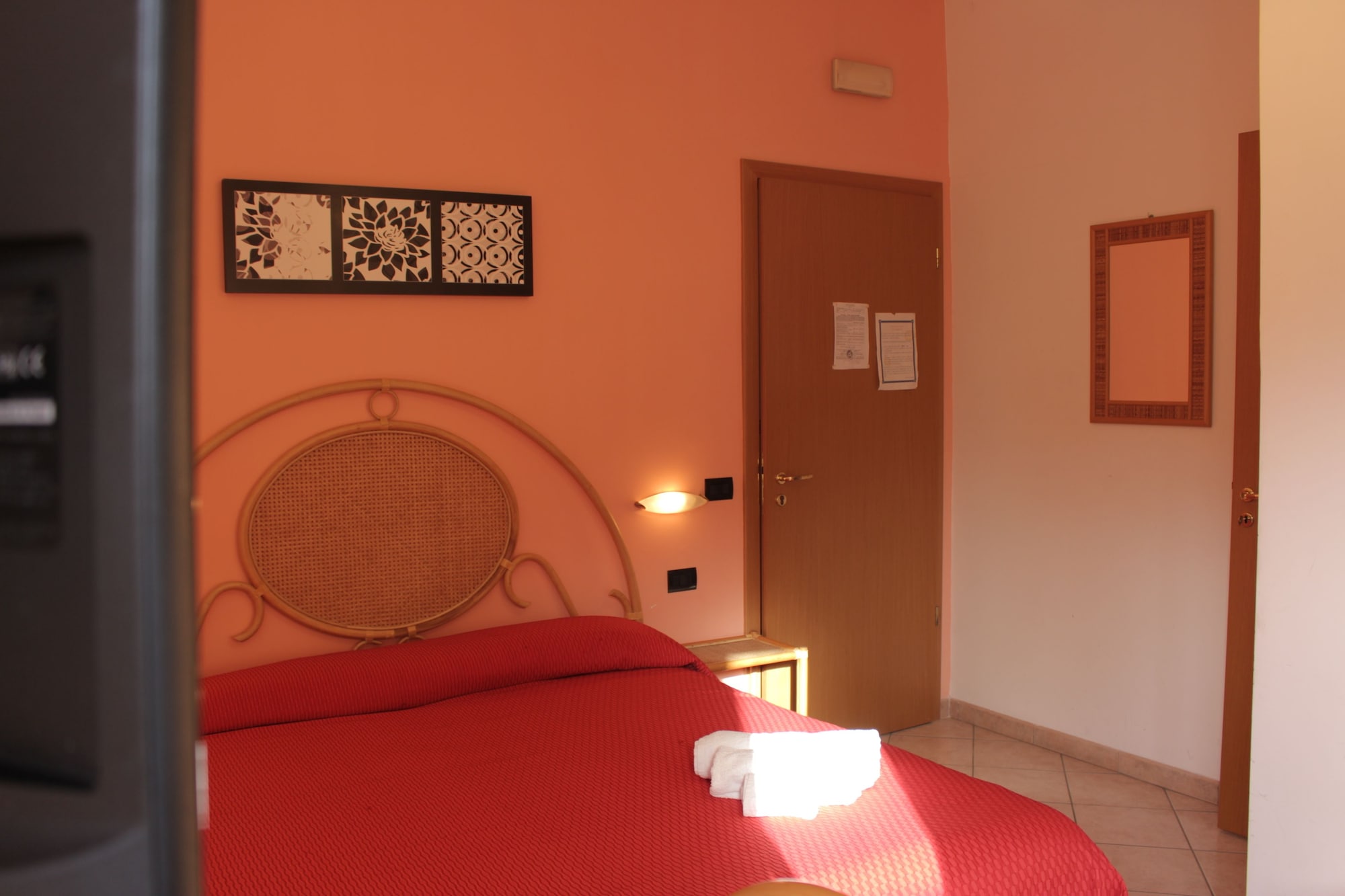 Room, Queen Bed, Hill View, Balcony