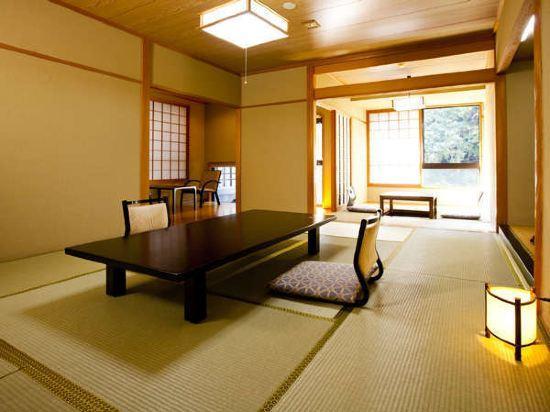 Shimogoten 24/33