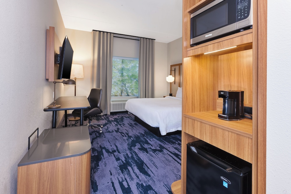Fairfield Inn and Suites by Marriott Knoxville Airport Alcoa 11/39