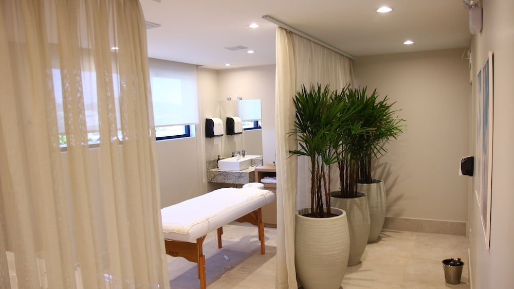 Lefel Hotel 22/46