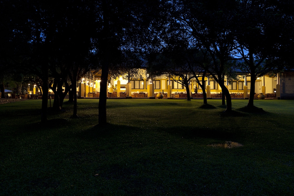 Amaya Lake 32/50
