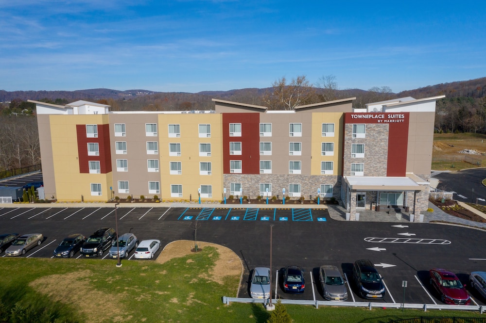TownePlace Suites by Marriott Clinton 2/28