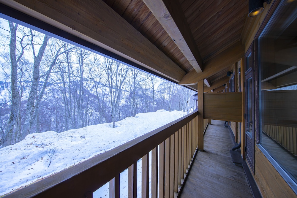 Hakkoda Hotel 2/29