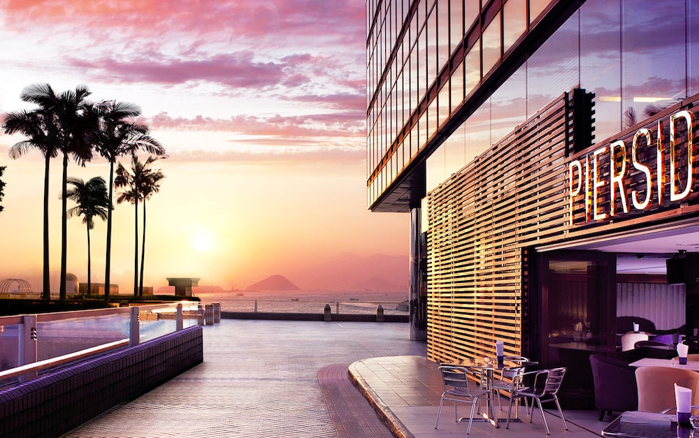 The Royal Pacific Hotel & Towers photo5