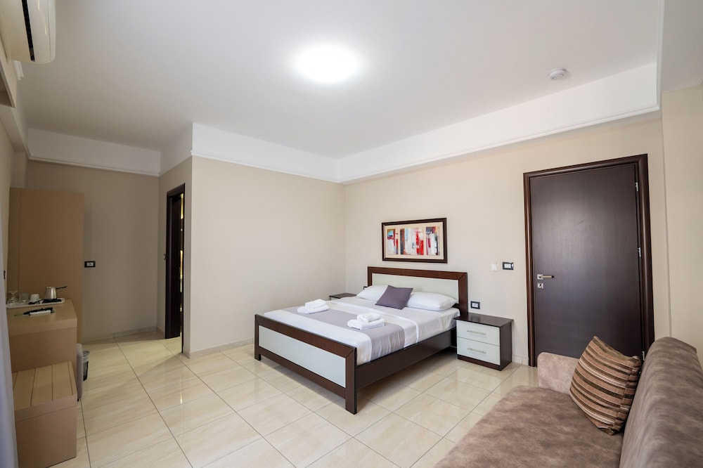 Hotel Heksamil 8/50