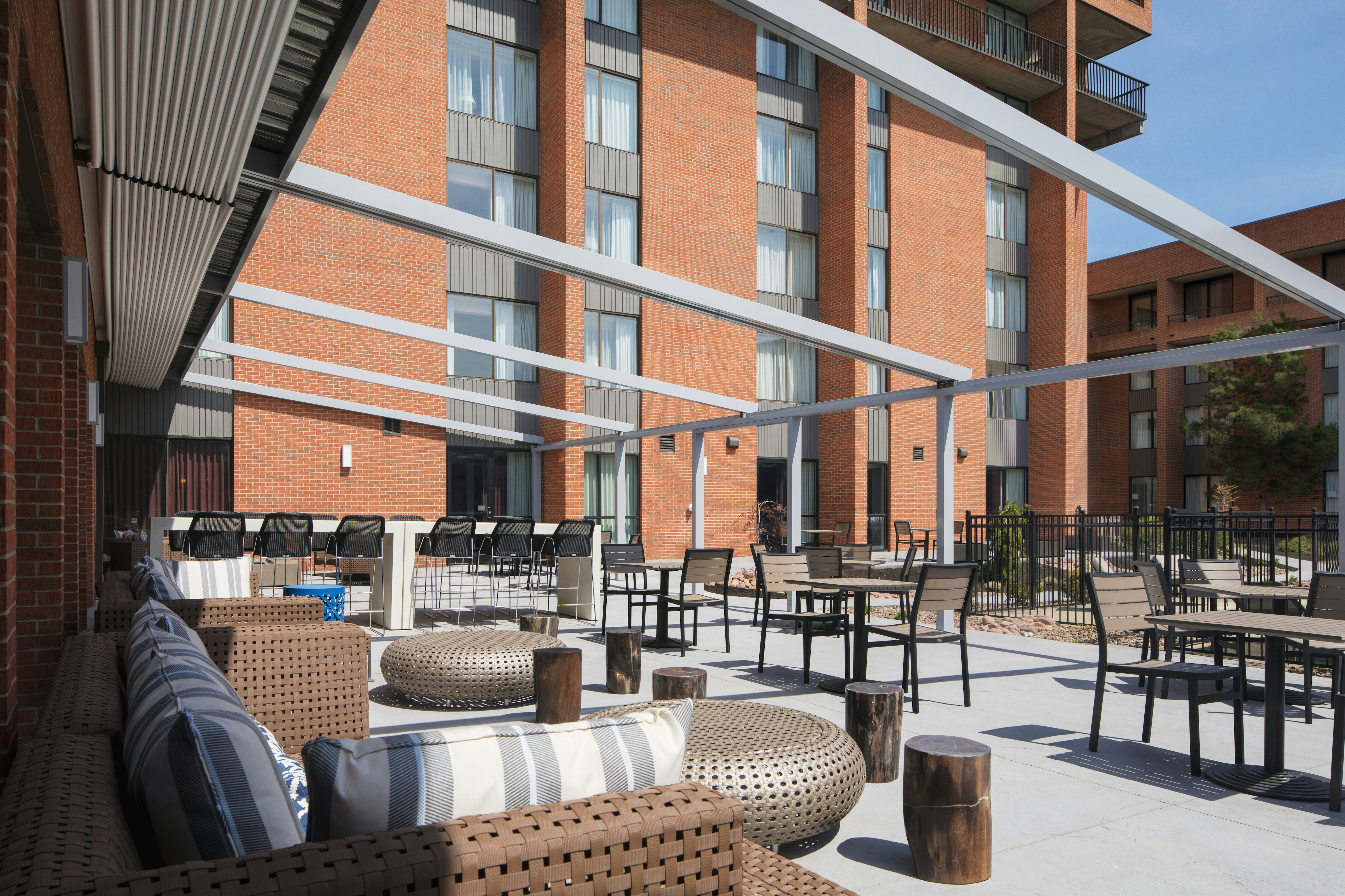 Doubletree By Hilton Hotel Syracuse 29/44