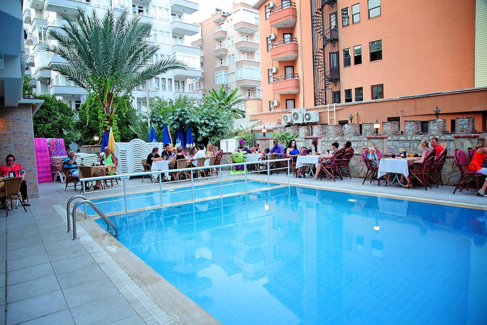 Yeni Acun Apart Hotel 44/47