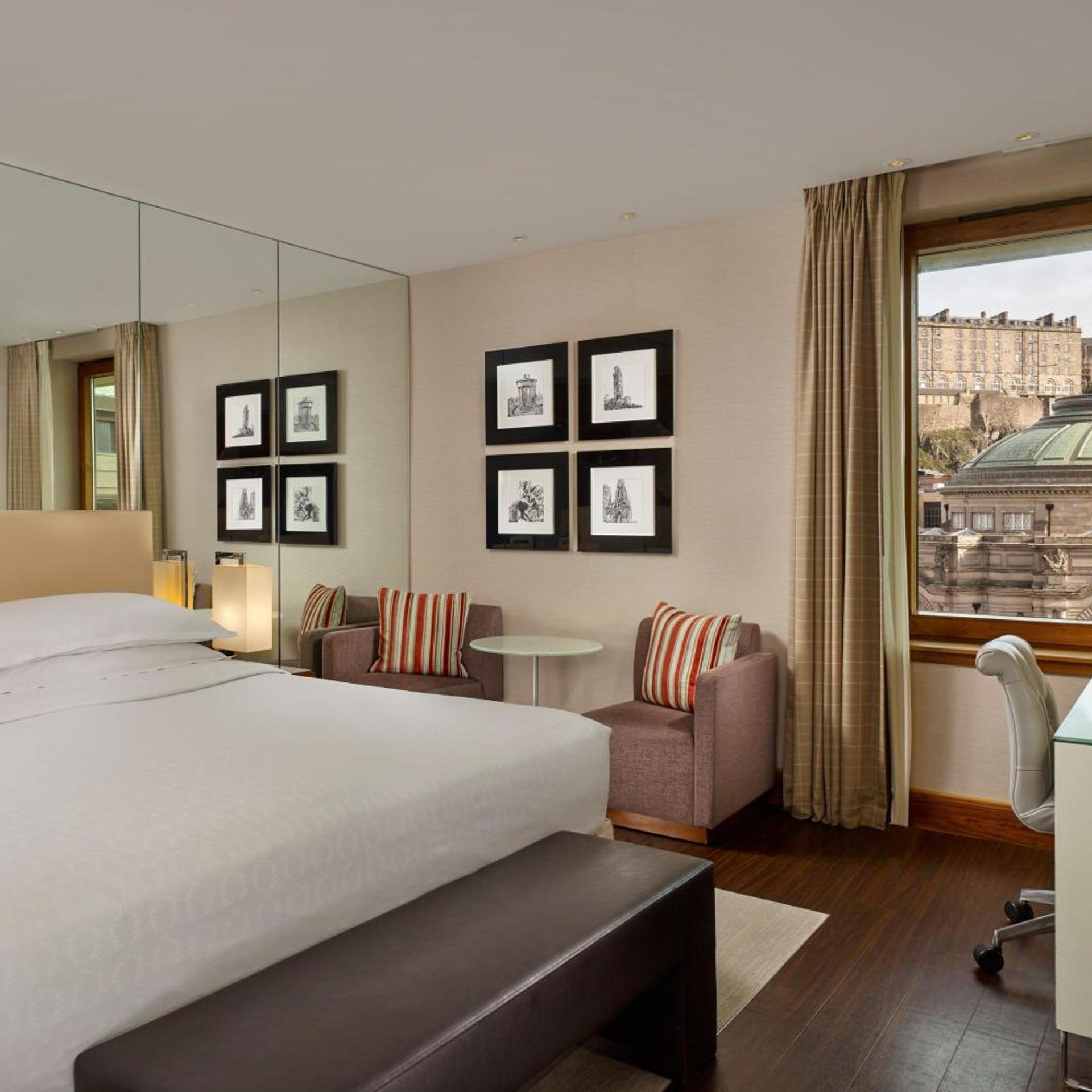 Deluxe, King Bed, Castle View