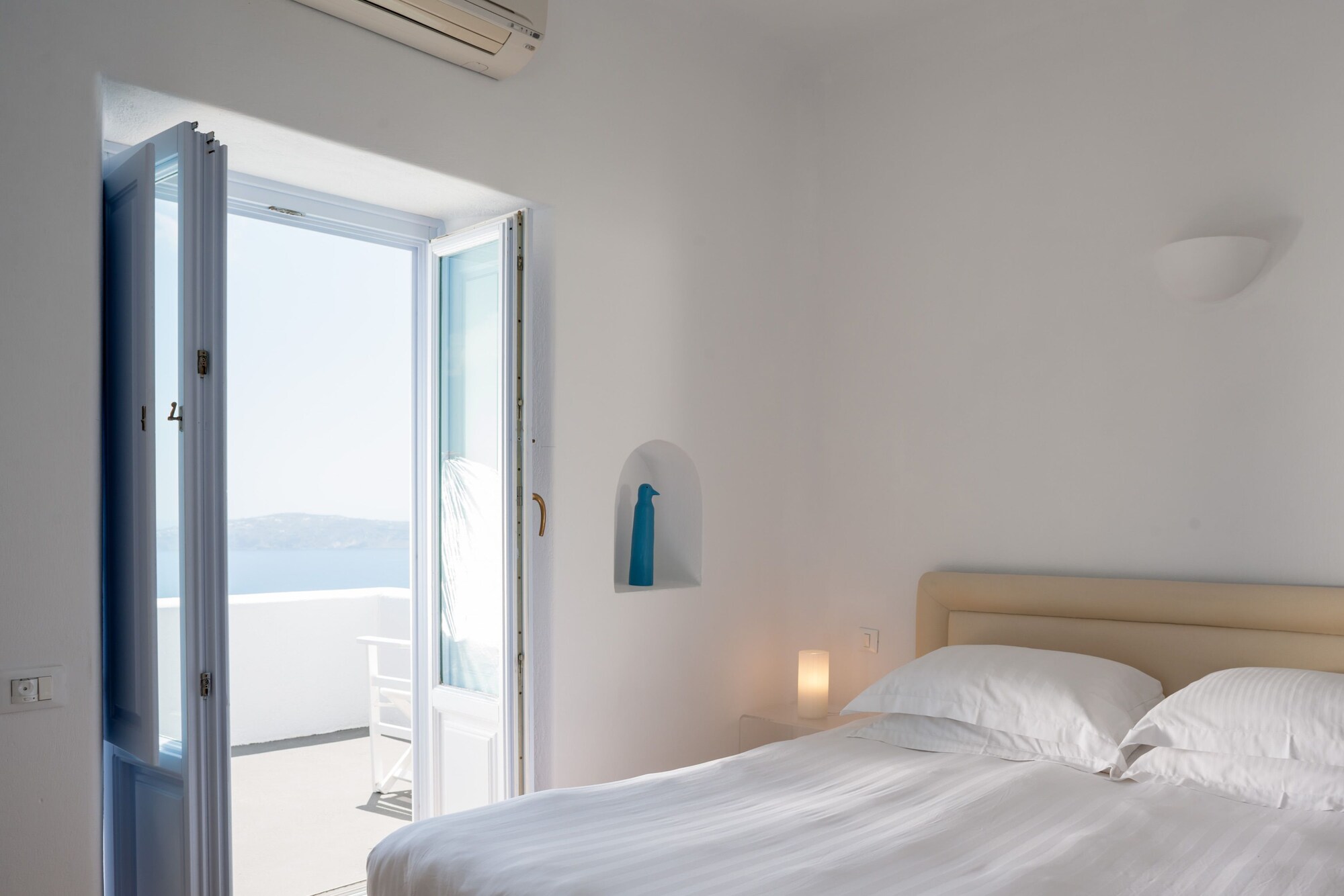 SUITE, KING BED, CALDERA VIEW