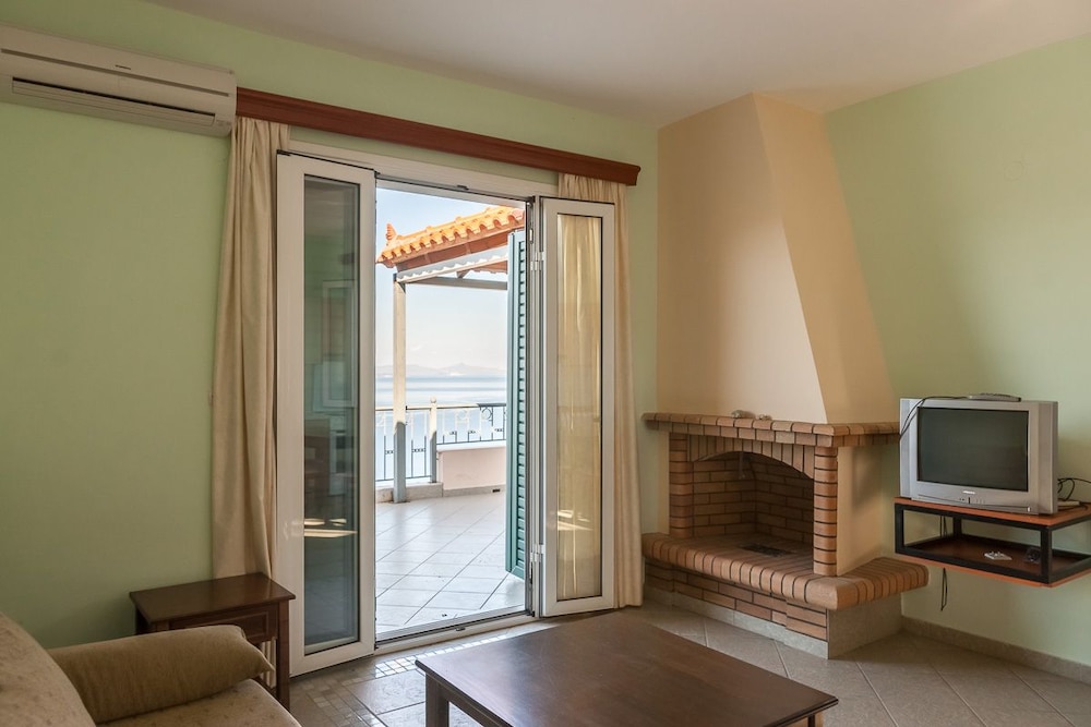Epidavros Seascape Apartments 22/46