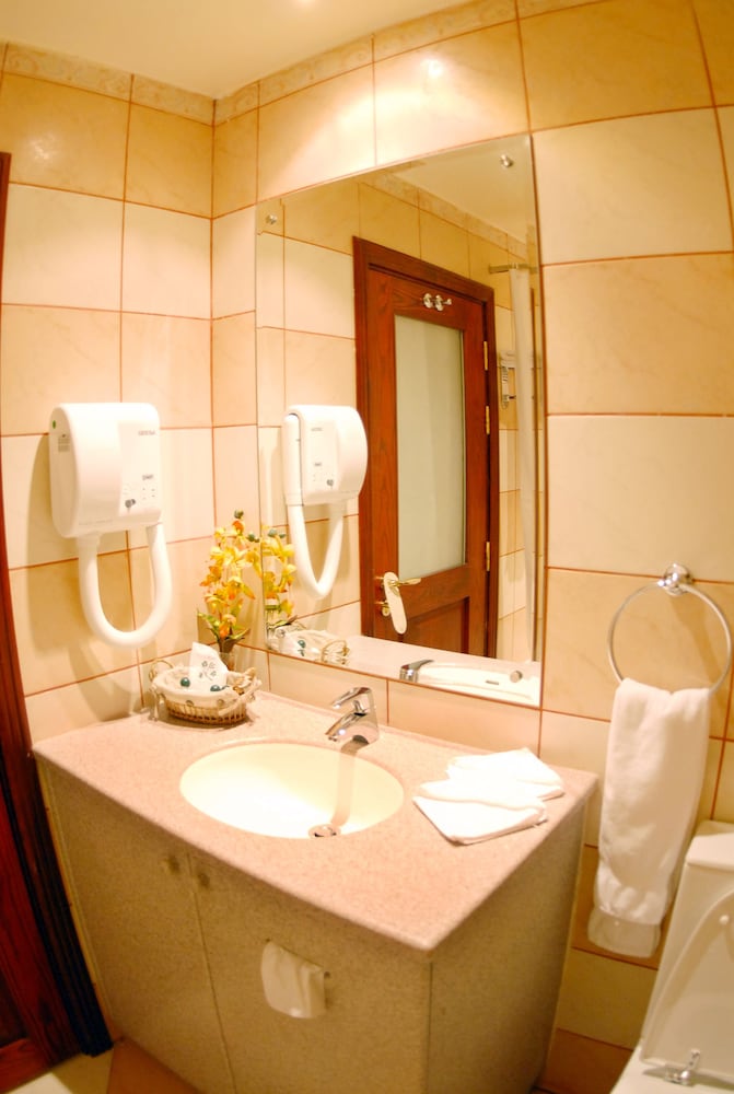 Al Liwan Suites Doha 67/67