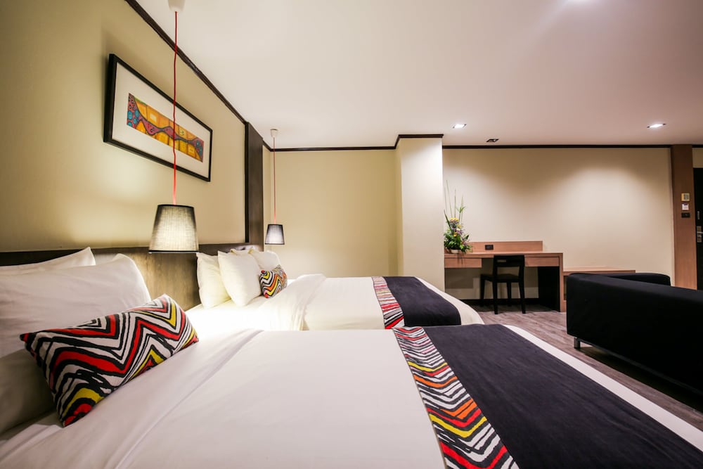 Bangkok Inter Place Hotel 27/72