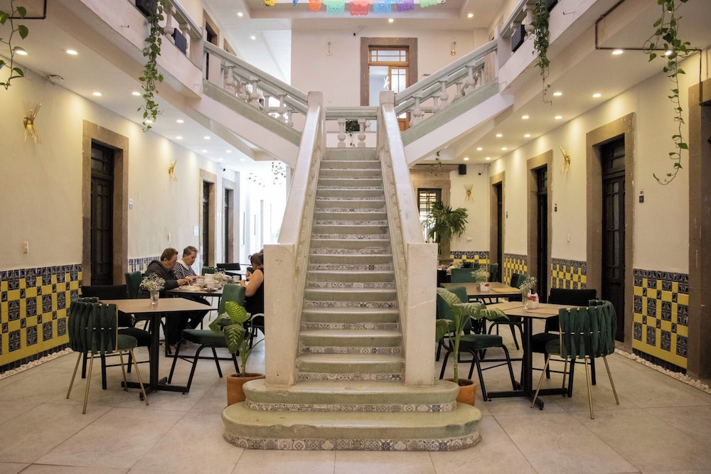 OYO Posada Zaragoza, San Luis Potosi 48/58