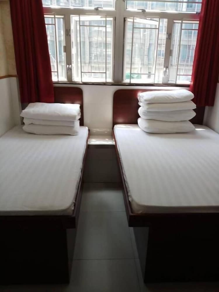 Lung Wa Hotel 6/25