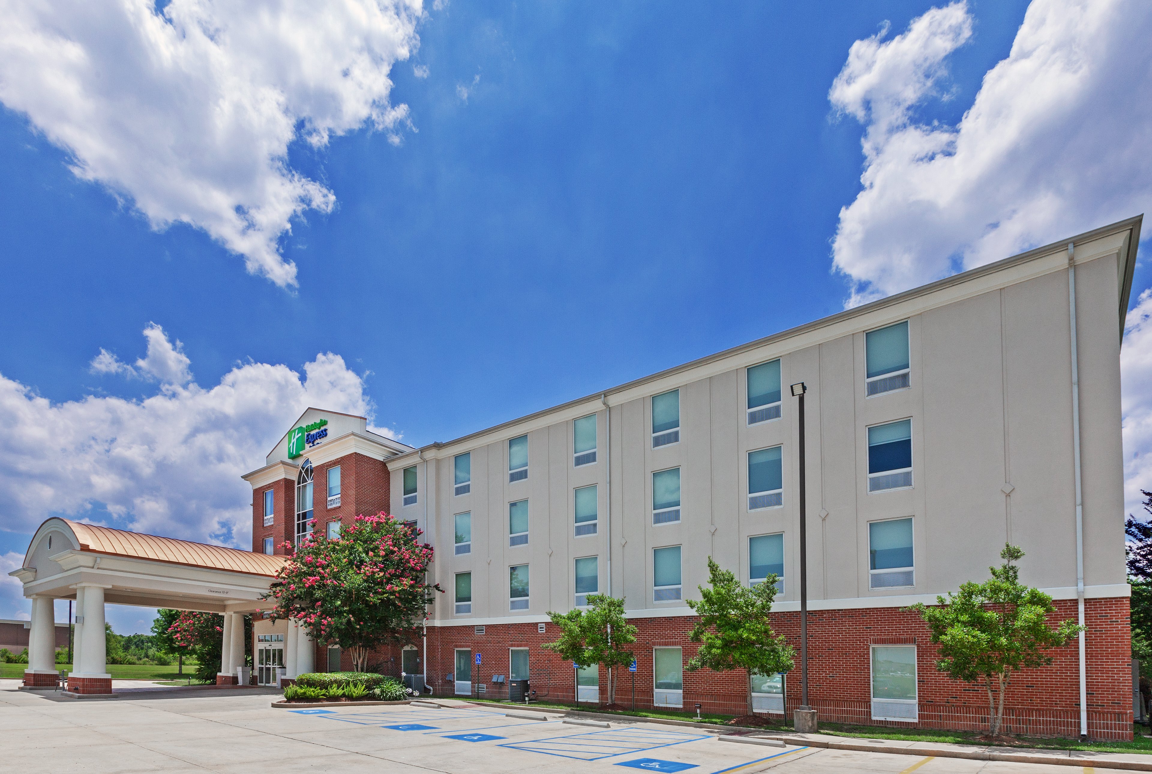 Holiday Inn Express Hotel And Suites Baton Rouge East 2/41