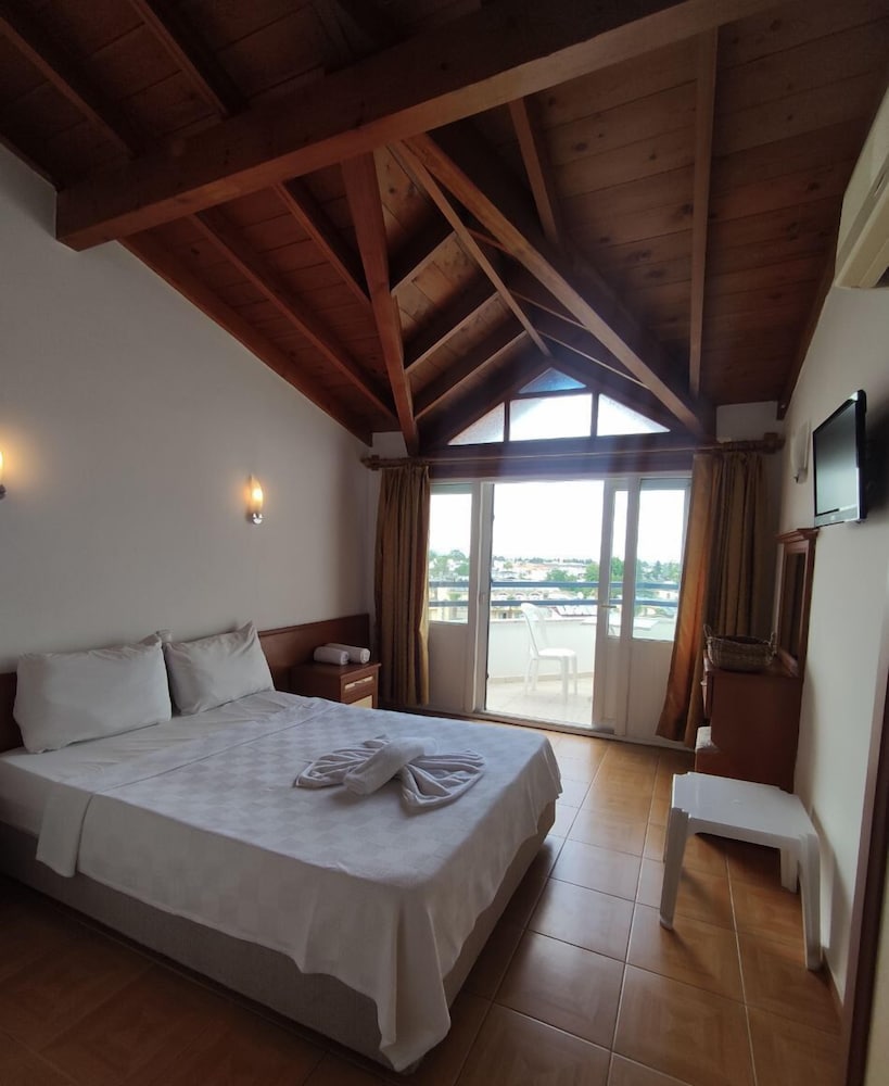 Naturella Hotel 27/82