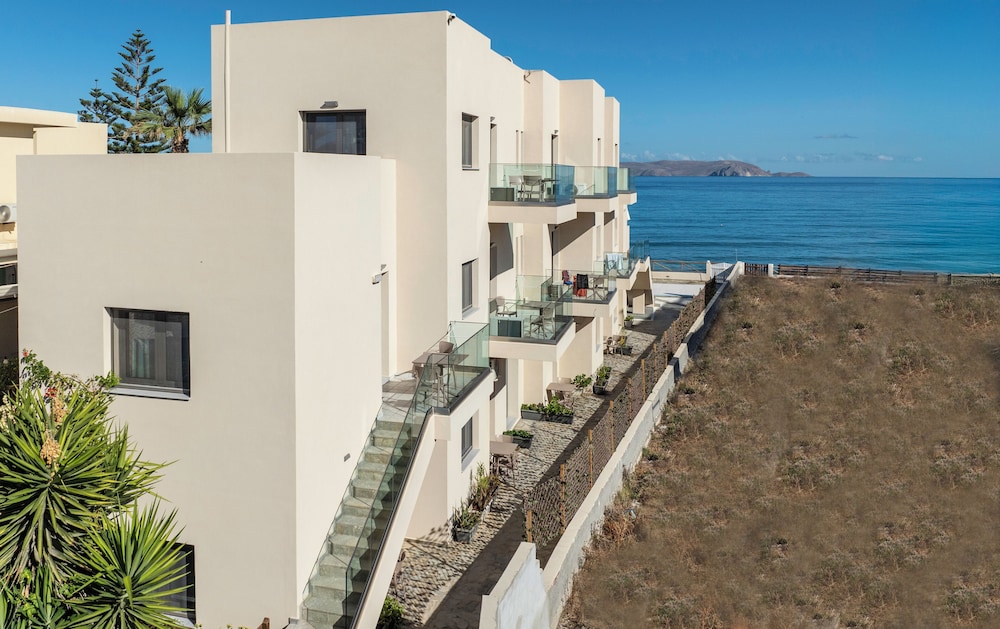 Almare Beach Hotel 40/50