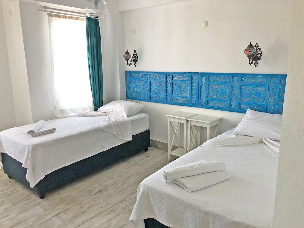 Capari Bozcaada Otel 6/22