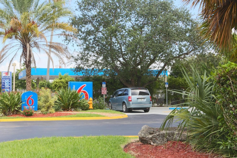 Motel6 Cutler Bay, FL - Miami 54/65