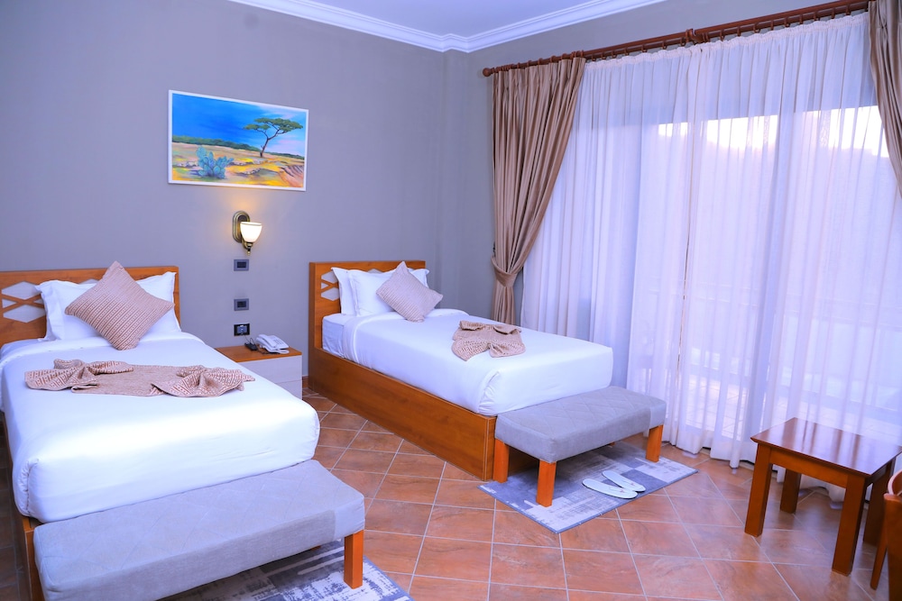 Standard, Twin Beds