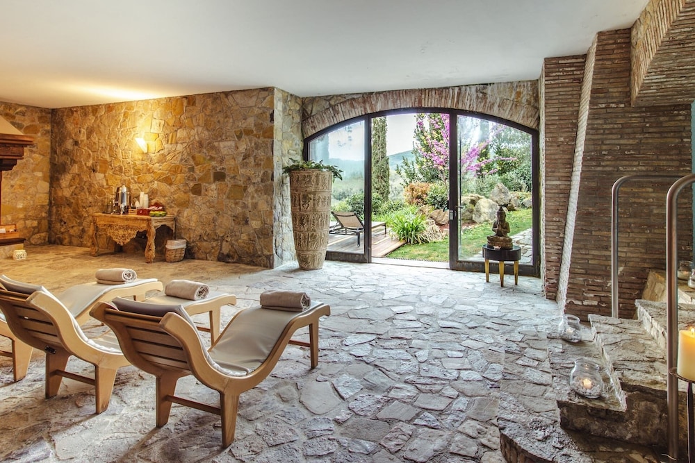 Villa Campomaggio 40/74
