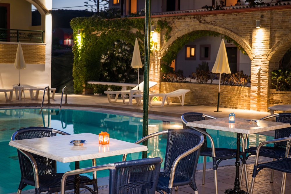 Club Zante Plaza 43/50