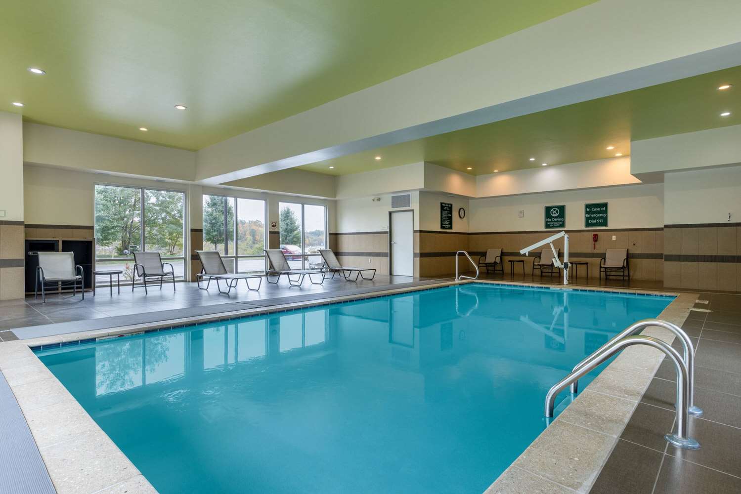 La Quinta Inn & Suites by Wyndham Morgantown 29/60