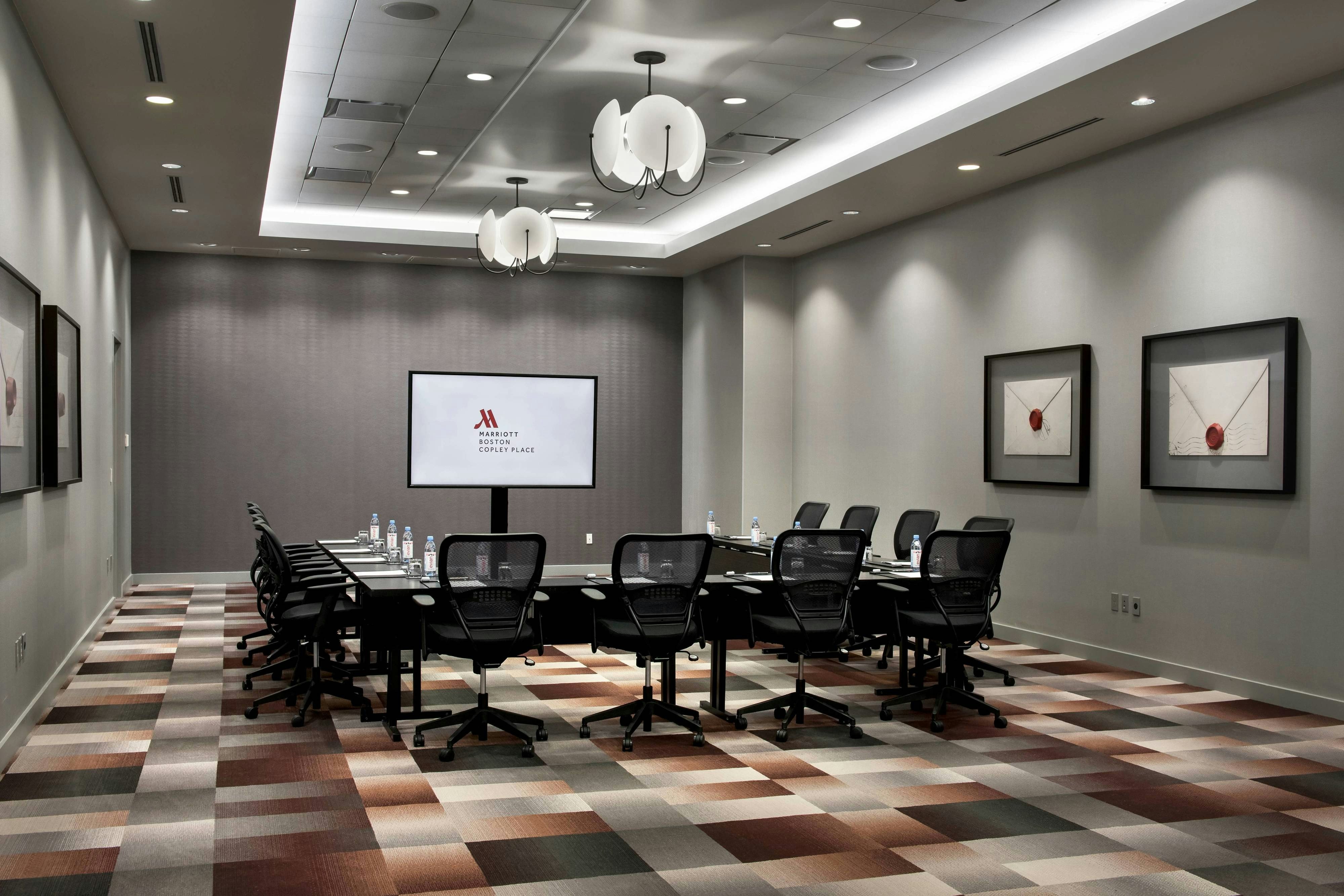 MARRIOTT COPLEY PLACE 48/53