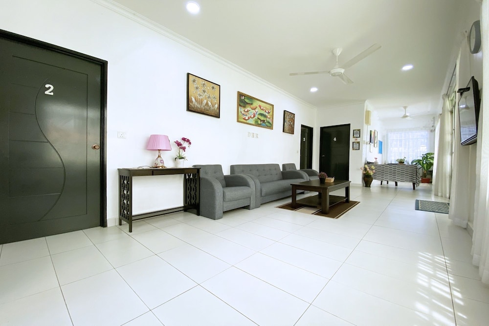 Hotel O Dh Residence 18/33