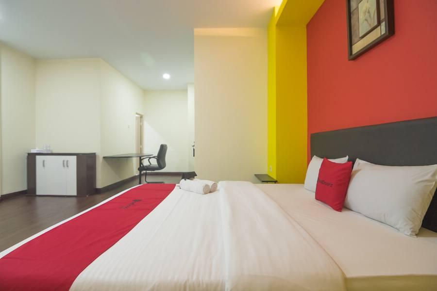 Reddoorz Near Itc Mangga Dua 13/37