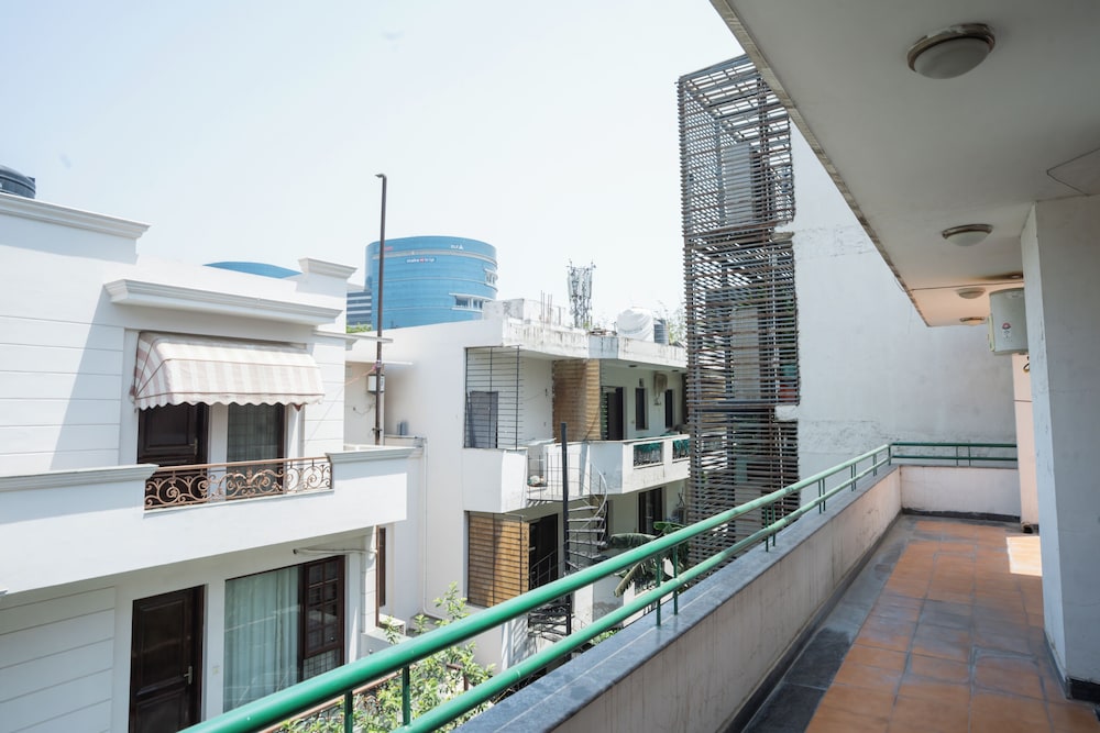 Ahuja Residency Gurgaon 13/50