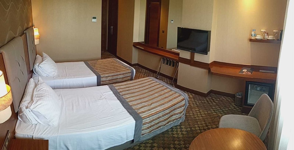 ADRANOS HOTEL 14/62