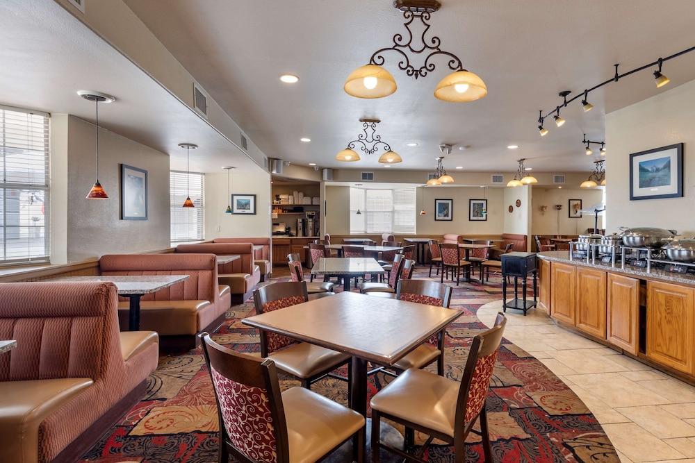 Best Western Swiss Clock Inn 29/35