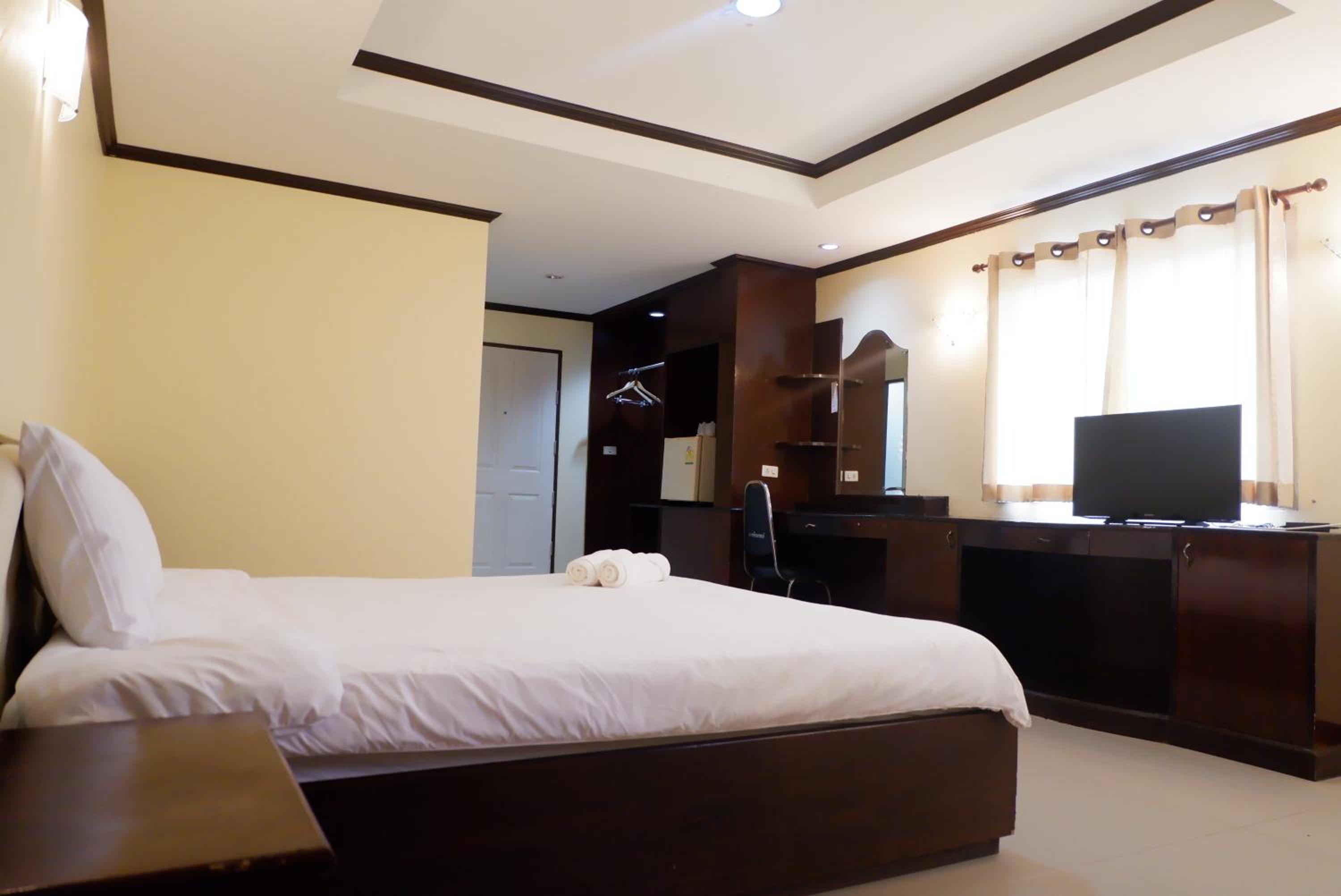 Auychai Grand Hotel 28/50
