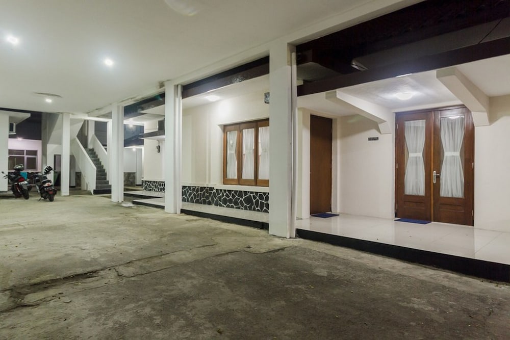 Reddoorz Plus Near Rs Pmi Bogor 22/38