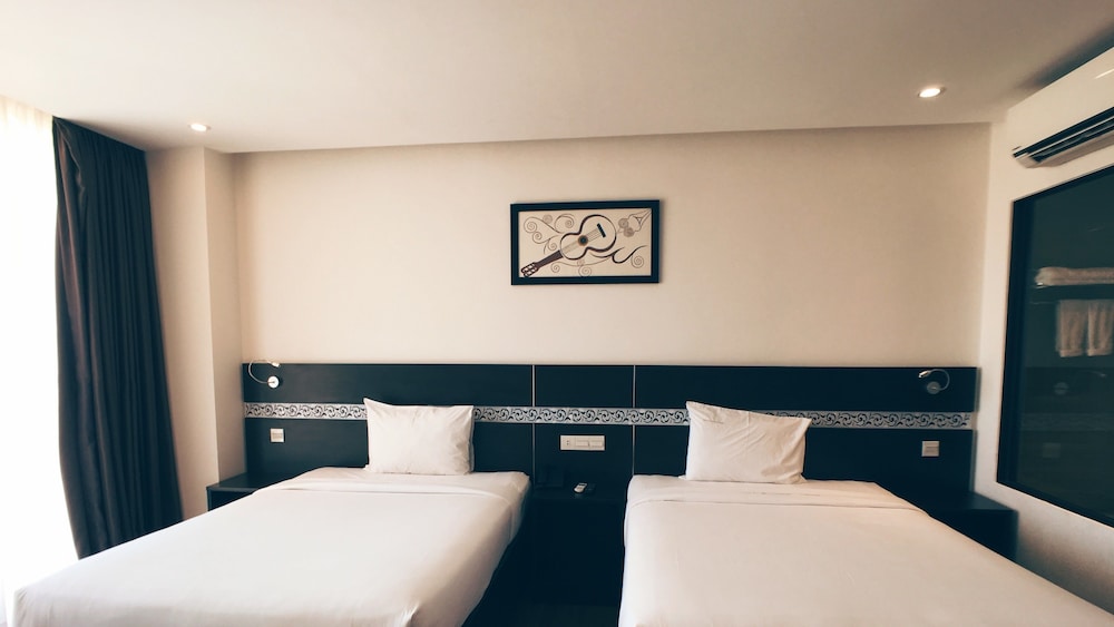 Sea Garden Hotel 31/65