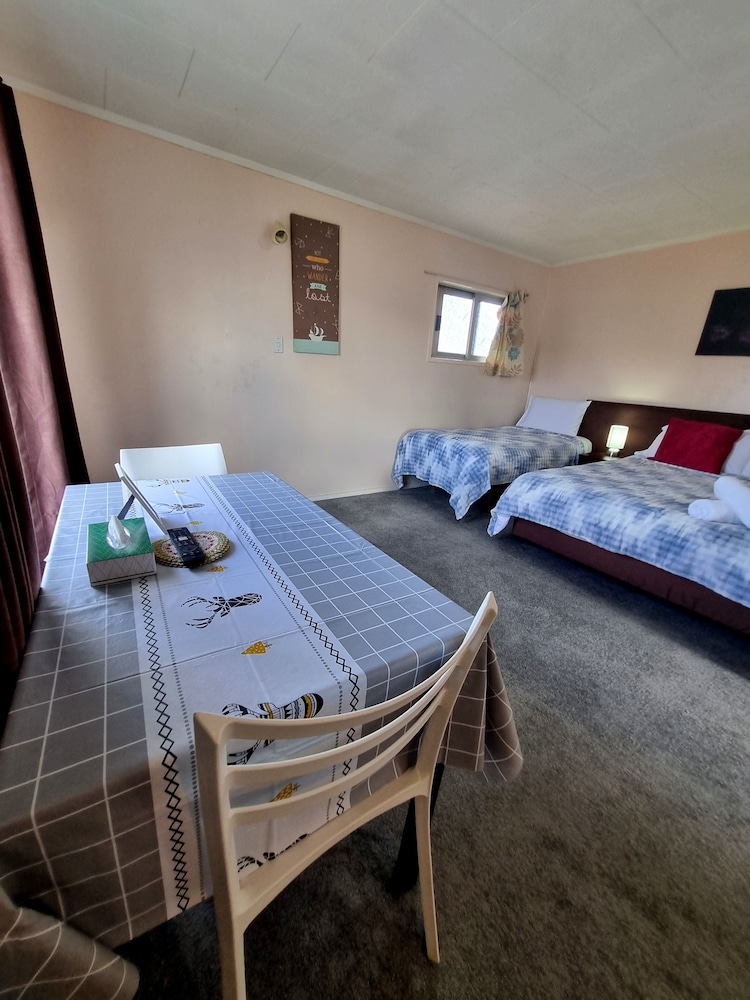 Cedar Lodge Motel Hamilton 22/50