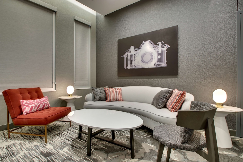 The Rose Hotel Chicago O Hare Tapestry Collection By Hilton 51/74