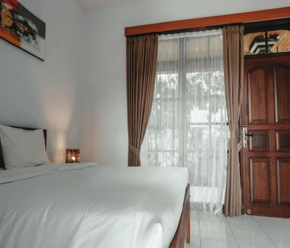 Sekar Arum Riverside Resort 20/45