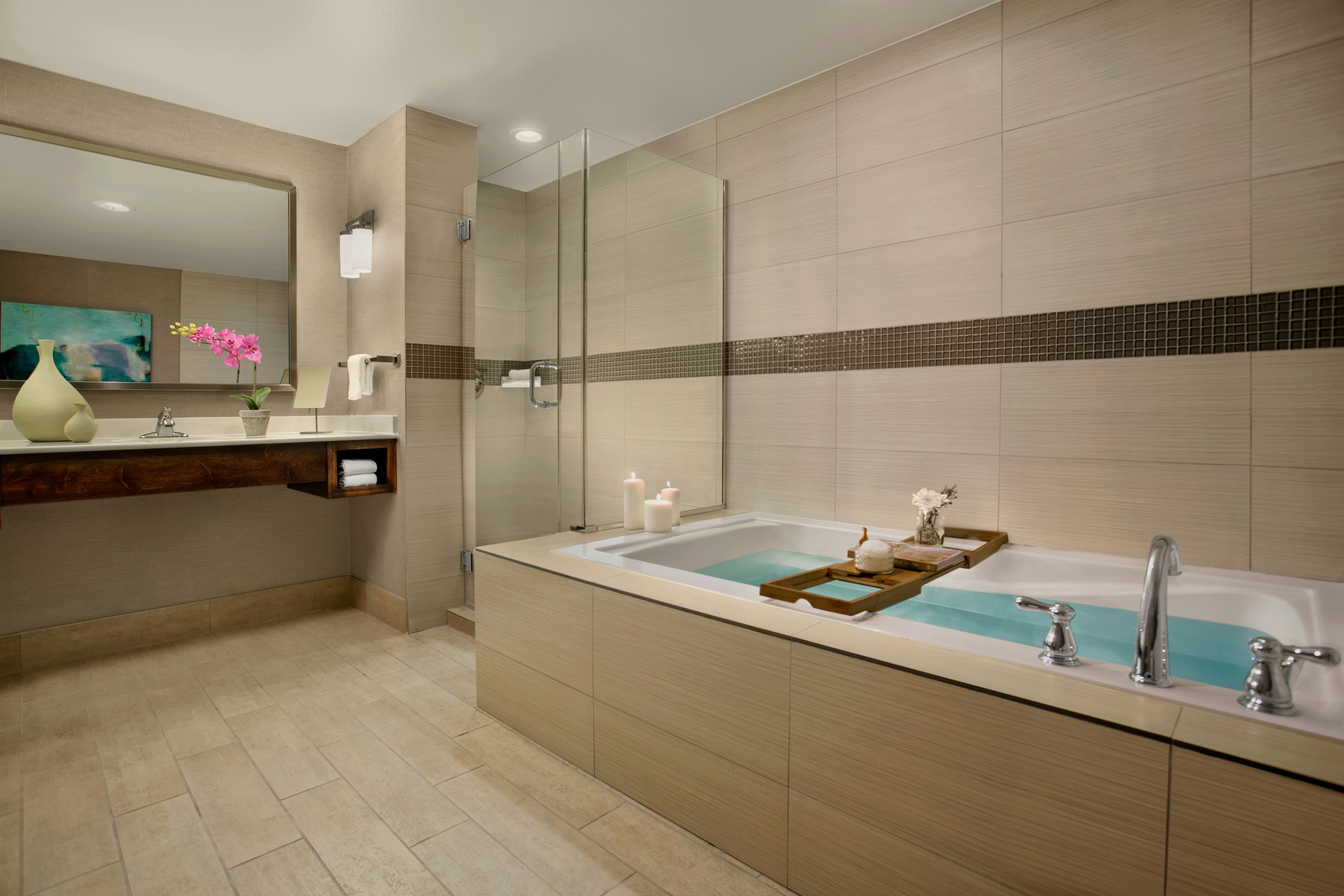 1 Bedroom, Suite, King Bed, Hilton Garden Inn Lubbock 3/3