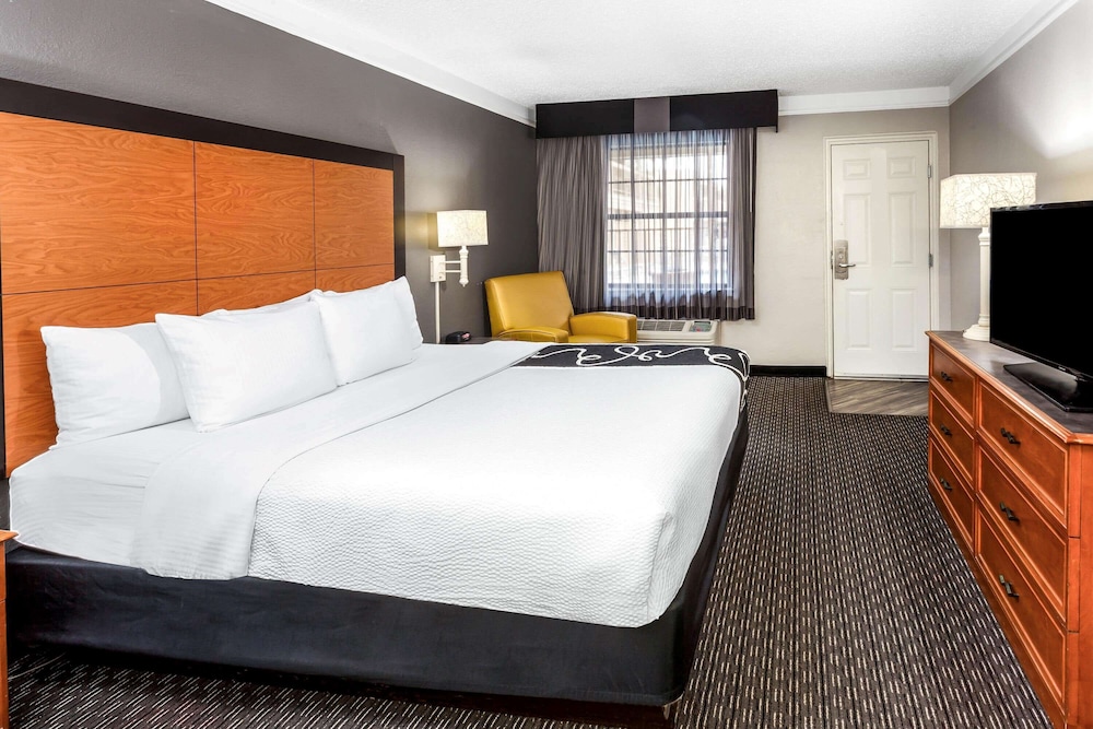 La Quinta Inn Laredo I-35 18/39